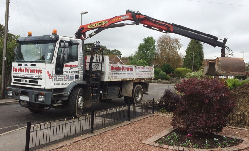 Beewise Driveways lorry
